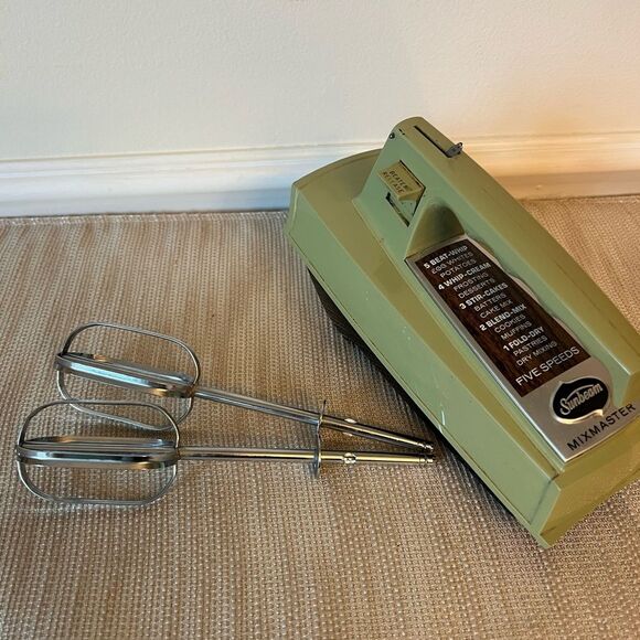 Vintage Sunbeam Mixmaster 5 Speed Electric Hand Mixer Model H-AL AVACADO GREEN - Picture 5 of 13